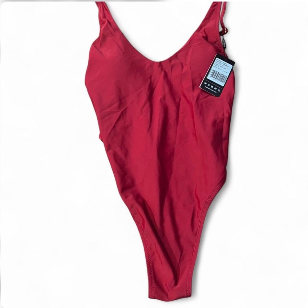 RELLECIGA one piece swimsuit with adjustable straps and padding